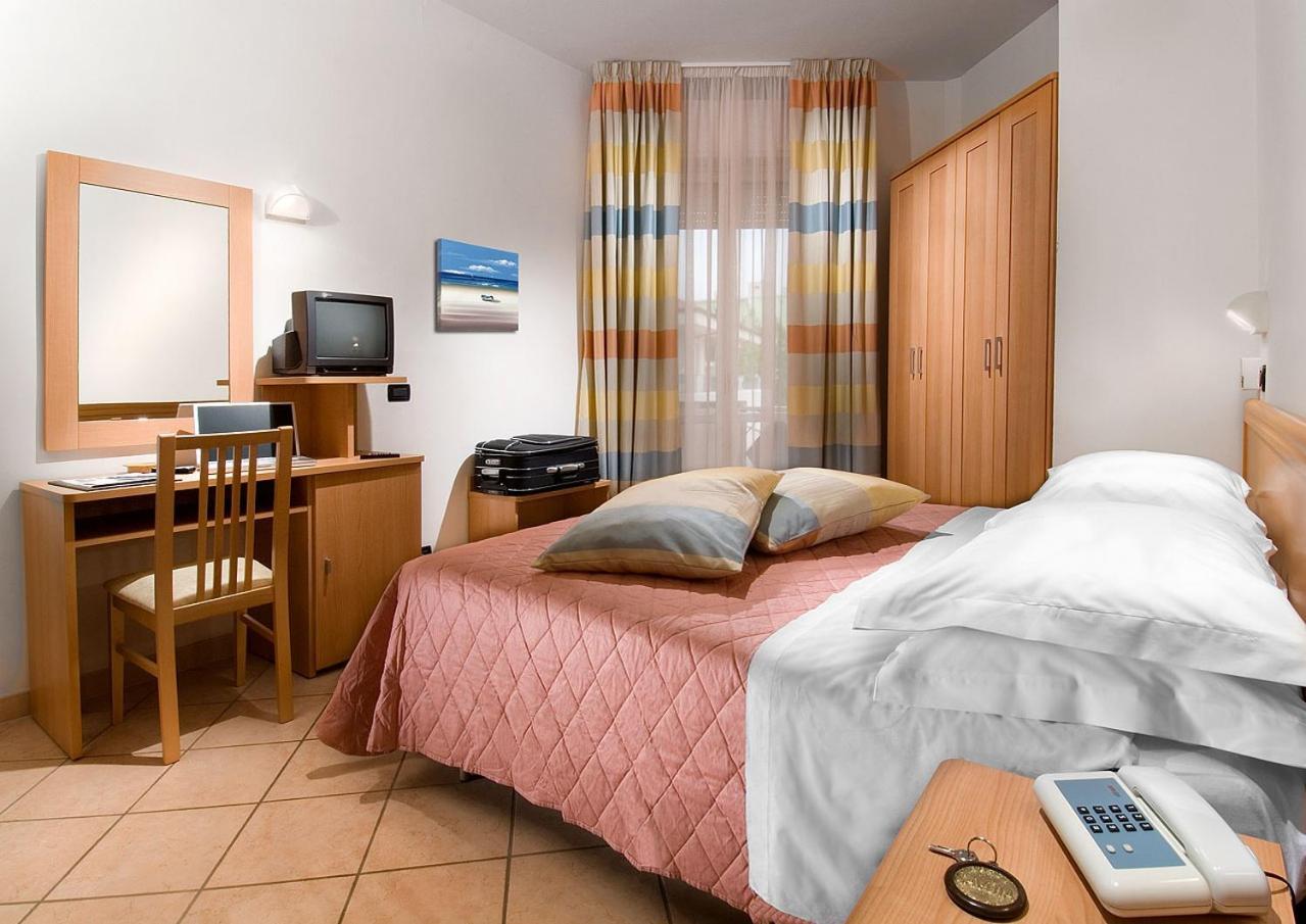 Hotel Savoia Cesenatico Ngoại thất bức ảnh