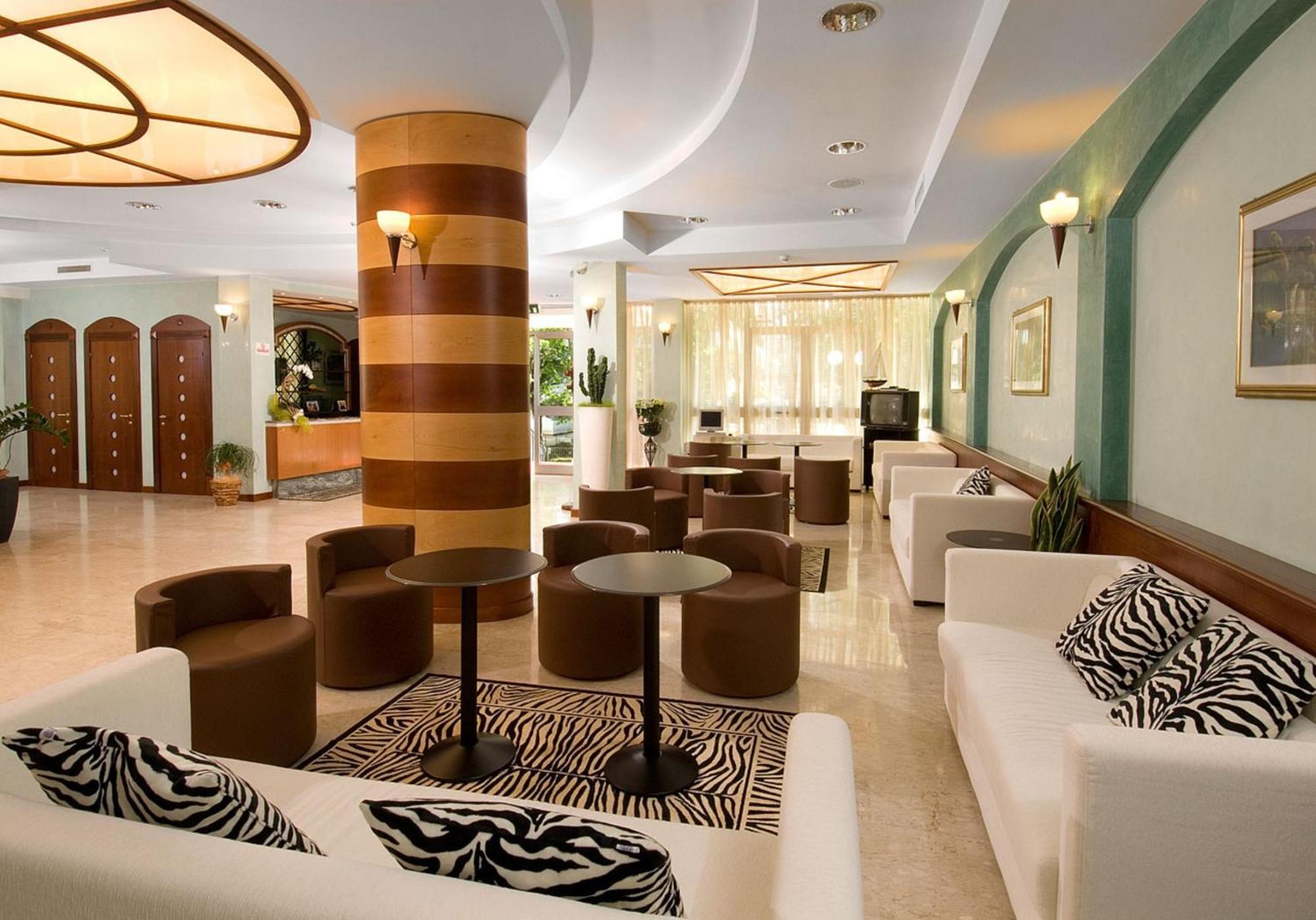 Hotel Savoia Cesenatico Ngoại thất bức ảnh